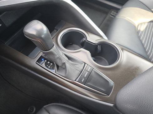 Used 2023 Toyota Camry SE image 22