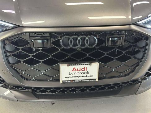 Used 2026 Audi RS Q8 performance AWD/4WD image 12