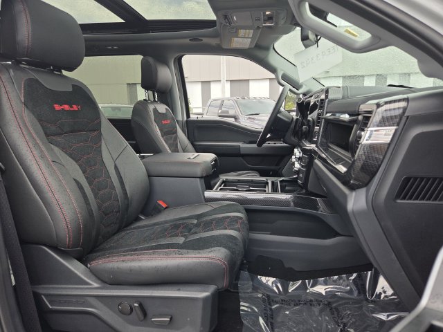 New 2026 Ford F250 Lariat w/ Black Appearance Package AWD/4WD image 18