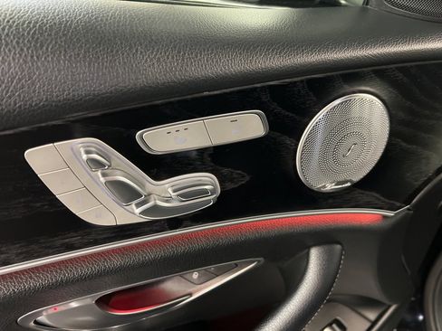 Used 2018 Mercedes-Benz E 300 4MATIC image 26