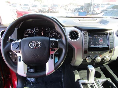 Used 2018 Toyota Tundra SR5 w/ SR5 Upgrade Package image 15