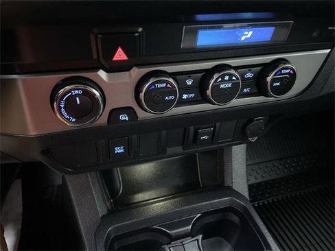 Certified 2022 Toyota Tacoma 4x4 Double Cab image 27