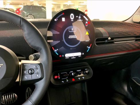 Certified 2025 MINI Cooper S image 6