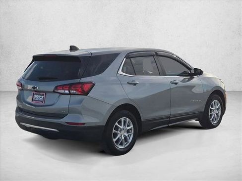 Used 2024 Chevrolet Equinox LT FWD image 5