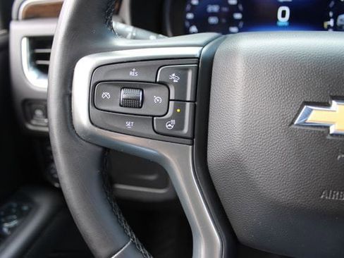 Used 2023 Chevrolet Tahoe Premier AWD/4WD image 25