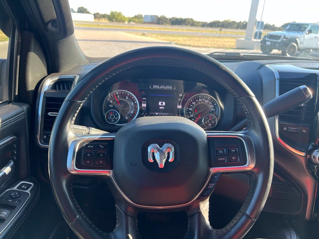 Used 2022 RAM 3500 Laramie AWD/4WD image 14