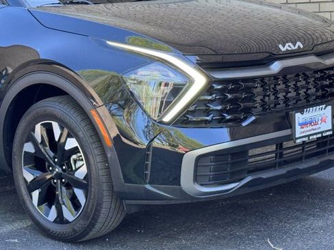 Used 2023 Kia Sportage X-Line w/ X-Line Premium Package AWD/4WD image 3