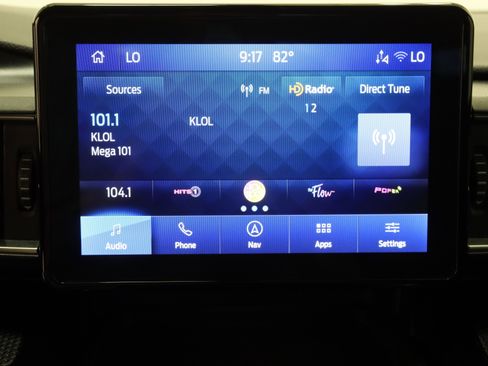 Used 2023 Ford Explorer ST-Line w/ Class IV Trailer Tow Package RWD image 19