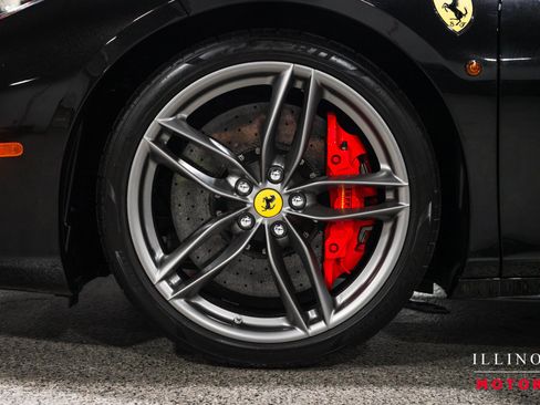 Used 2019 Ferrari 488 Spider RWD image 9