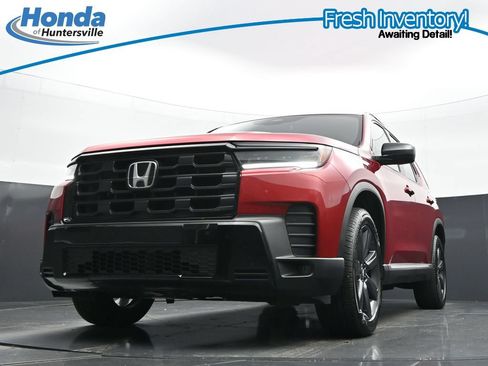 Used 2026 Honda Pilot Sport image 32