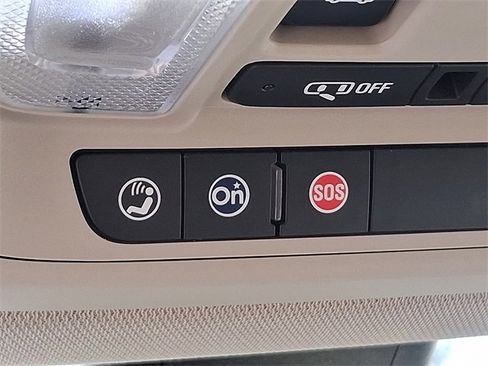 Used 2021 Buick Enclave Premium w/ Sun and Sites Package image 26