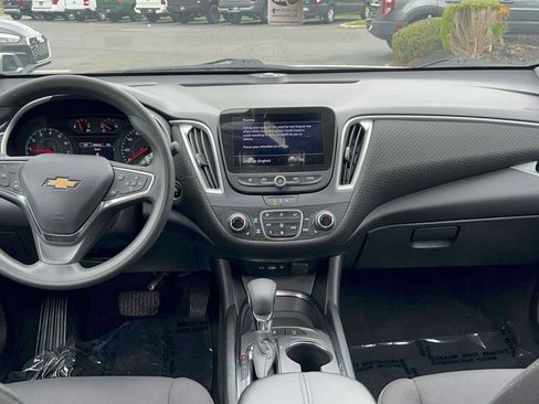 Used 2024 Chevrolet Malibu LT FWD image 26
