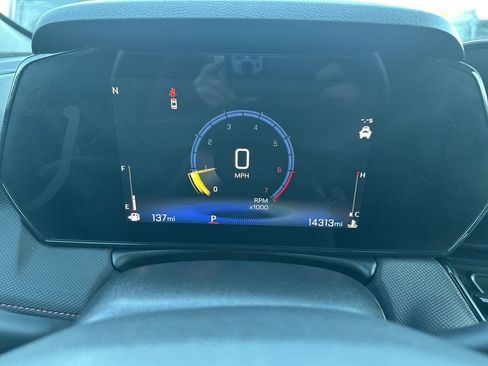 Used 2024 Chevrolet TrailBlazer RS w/ Driver Confidence Package image 21