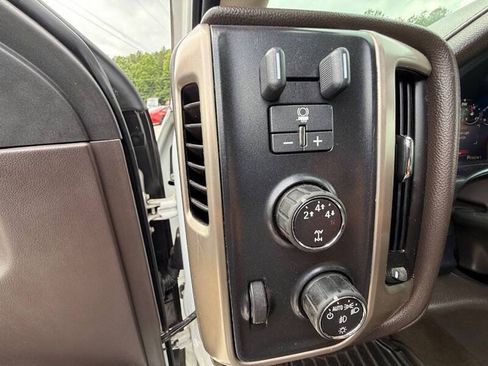 Used 2015 GMC Sierra 2500 Denali w/ Duramax Plus Package AWD/4WD image 10
