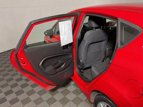 Used 2015 Ford Fiesta SE FWD image 28