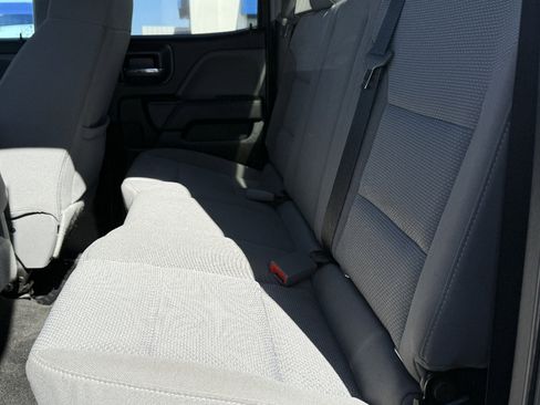 Used 2018 Chevrolet Silverado 1500 Custom w/ Custom Value Package AWD/4WD image 20