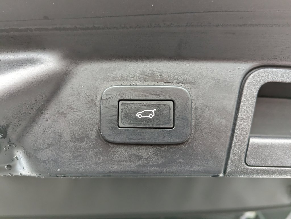 Used 2025 Land Rover Range Rover Velar Dynamic SE AWD/4WD image 44