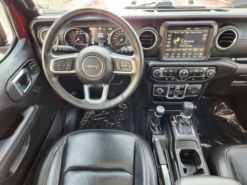 Used 2022 Jeep Wrangler Unlimited Sahara w/ Cold Weather Group image 25