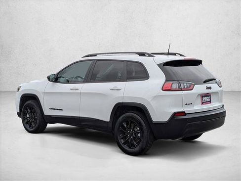 Used 2023 Jeep Cherokee Altitude Lux image 8