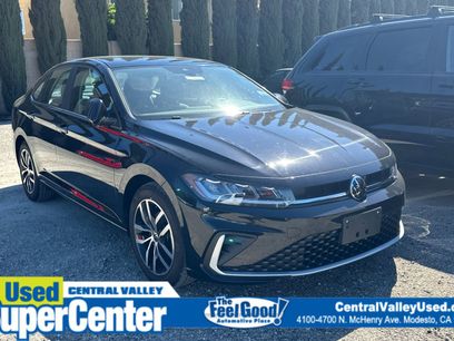 Used 2025 Volkswagen Jetta SE