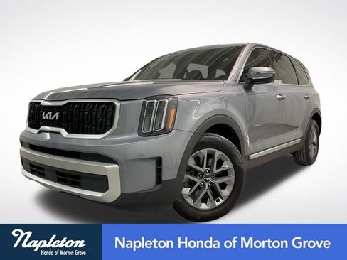 Used 2023 Kia Telluride LX FWD image 1