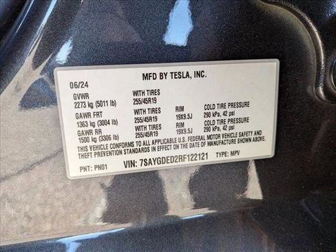 Used 2024 Tesla Model Y Long Range image 16