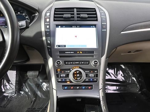 Used 2017 Lincoln MKZ Reserve w/ Climate Package AWD/4WD image 27