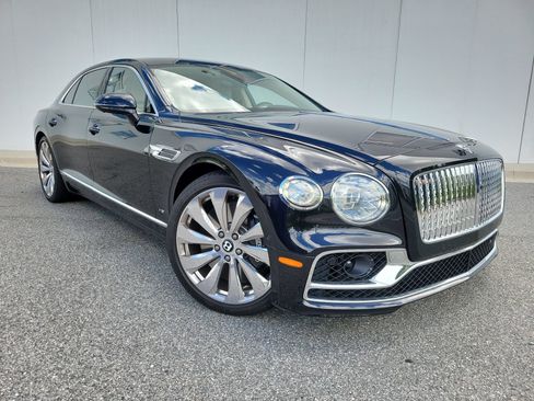 Used 2021 Bentley Flying Spur V8 AWD/4WD image 1