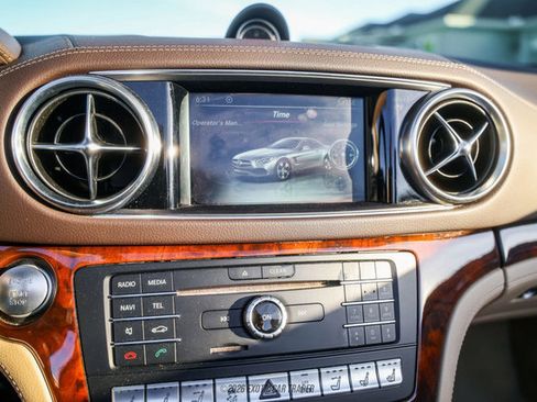 Used 2017 Mercedes-Benz SL 450 image 37
