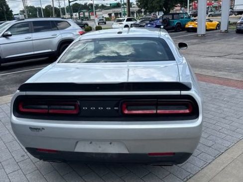 Used 2023 Dodge Challenger R/T RWD image 9