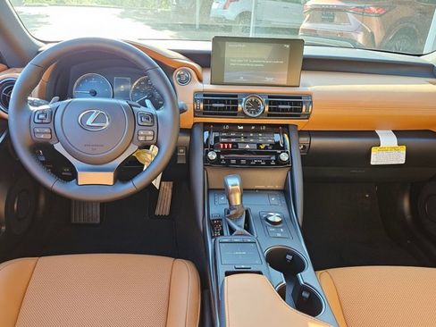 Used 2025 Lexus IS 350 F Sport RWD image 14