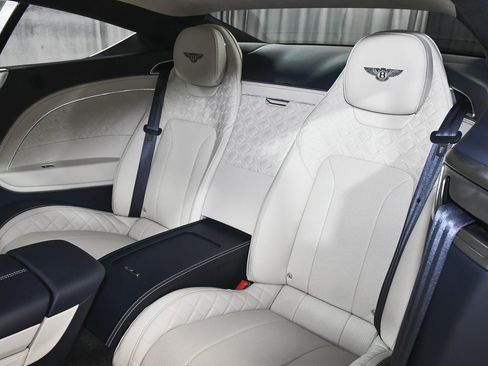 Used 2022 Bentley Continental GT image 58
