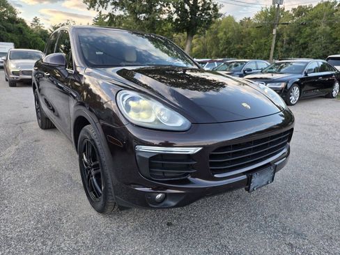 Used 2016 Porsche Cayenne AWD/4WD image 6