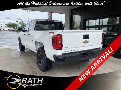 Used 2018 Chevrolet Silverado 1500 W/T w/ WT Convenience Package AWD/4WD image 8