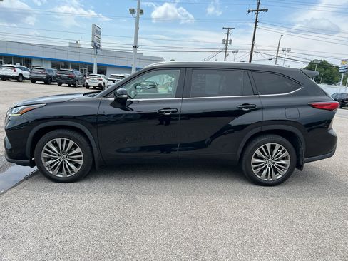 Used 2020 Toyota Highlander Platinum AWD/4WD image 8