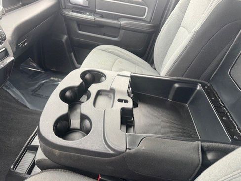 Used 2024 RAM 3500 Big Horn image 23