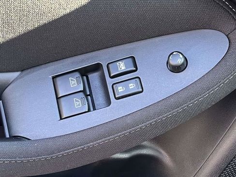 Used 2017 Nissan 370Z w/ Sport Package image 24