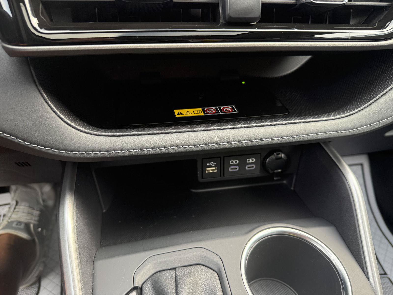 Used 2026 Toyota Highlander XLE AWD/4WD image 43