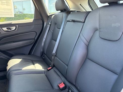 Certified 2024 Volvo XC60 B5 Plus AWD/4WD image 31