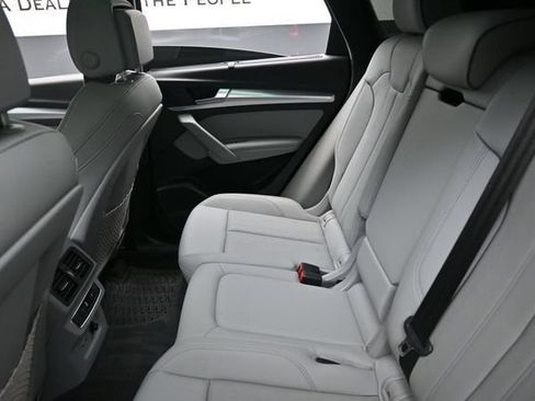 Used 2023 Audi Q5 2.0T Premium Plus w/ Premium Plus Package AWD/4WD image 23