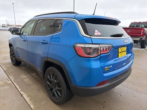 Used 2022 Jeep Compass Latitude AWD/4WD image 5