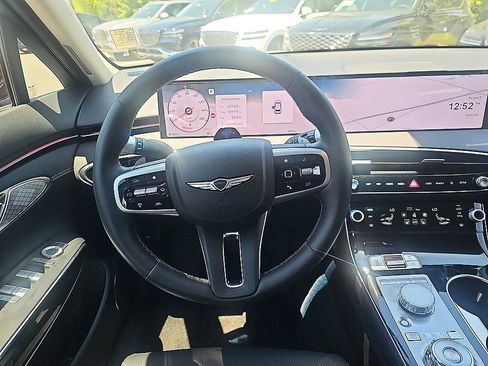 Used 2026 Genesis GV70 2.5T AWD/4WD image 15