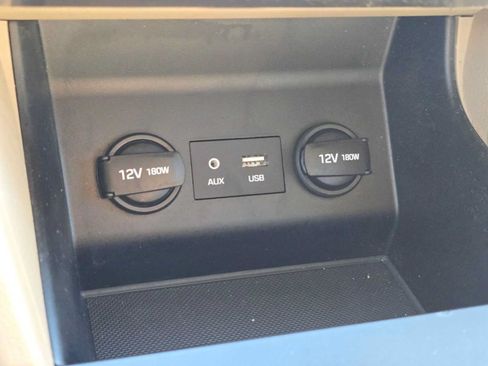 Used 2019 Hyundai Elantra SEL FWD image 28
