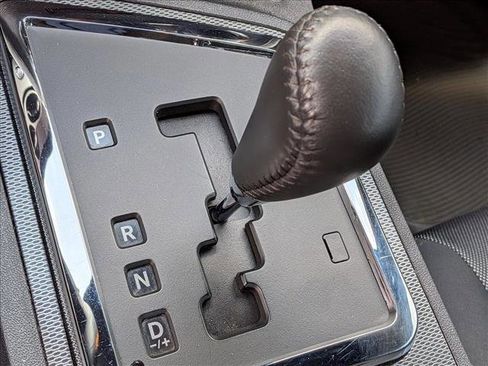 Used 2013 Dodge Challenger R/T RWD image 11