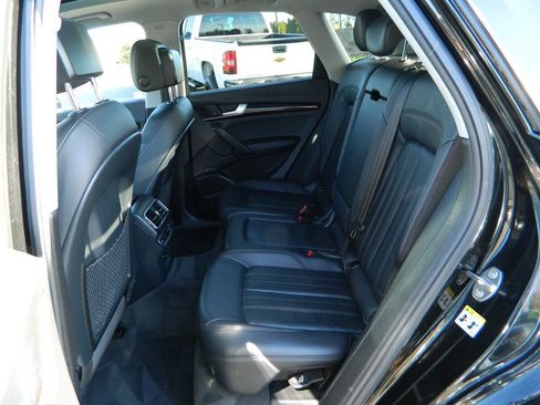 Used 2018 Audi Q5 2.0T Premium Plus w/ Premium Plus Package image 14