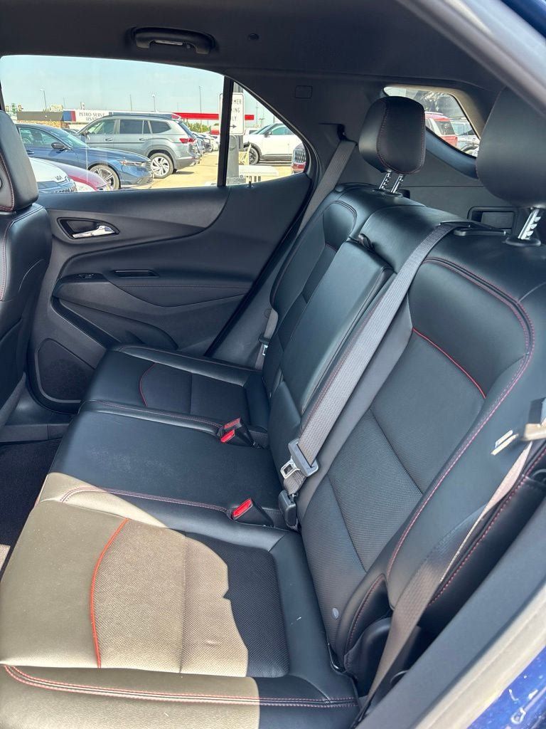 Used 2023 Chevrolet Equinox RS w/ RS Leather Package AWD/4WD image 25