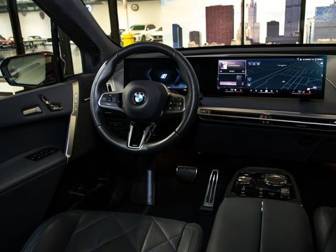 Used 2026 BMW iX xDrive60 w/ M Sport Package AWD/4WD image 15