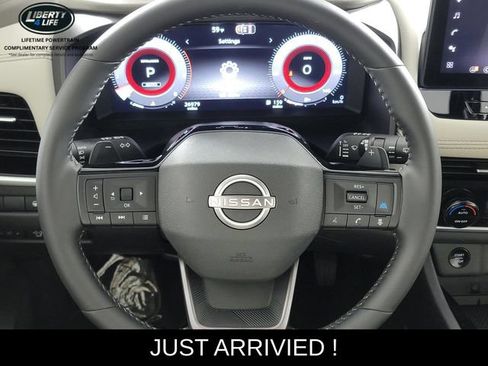 Used 2026 Nissan Rogue SL AWD/4WD image 26