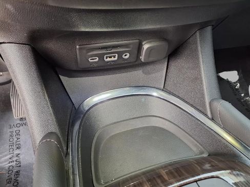 Used 2024 Chevrolet Malibu LT image 9