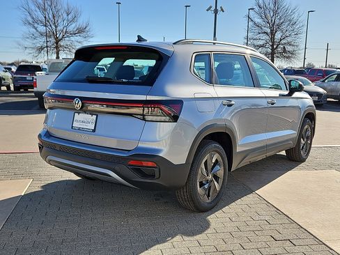 New 2026 Volkswagen Taos S image 4